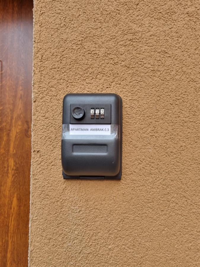 Apartman Ambrak C.3 Martin Luaran gambar